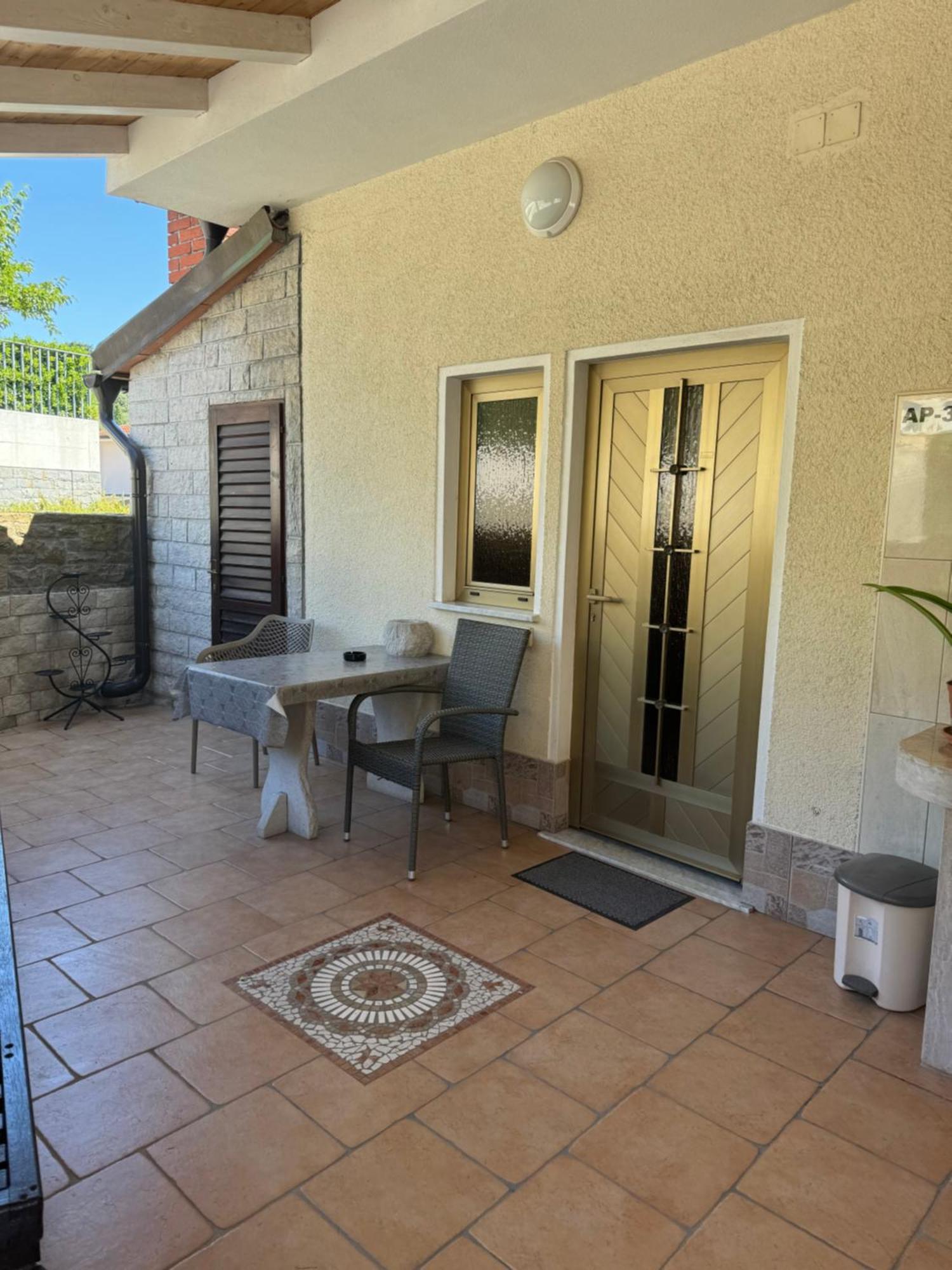 Apartments And Rooms Orazem Zoro Portoroz Bagian luar foto