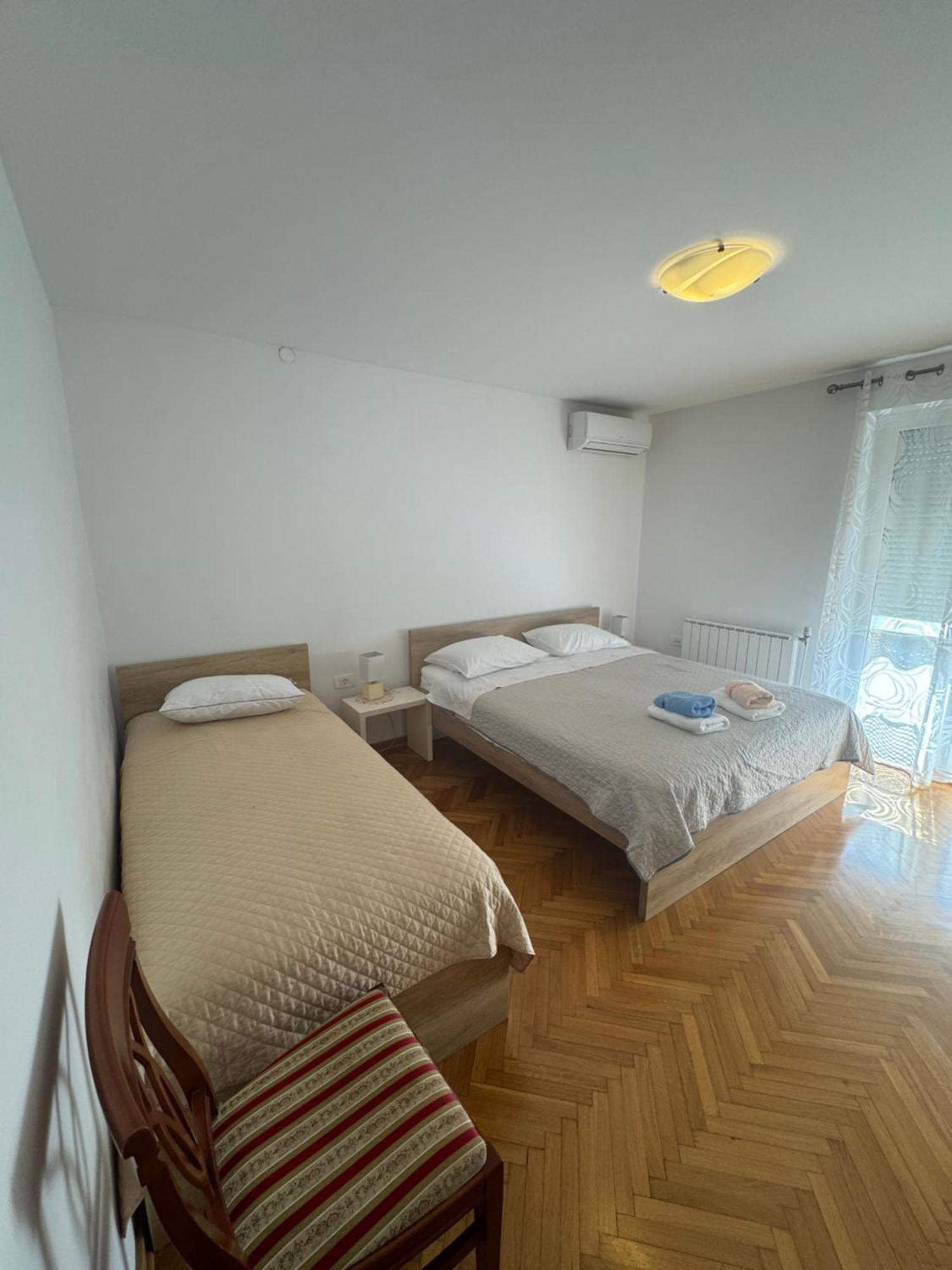 Apartments And Rooms Orazem Zoro Portoroz Bagian luar foto