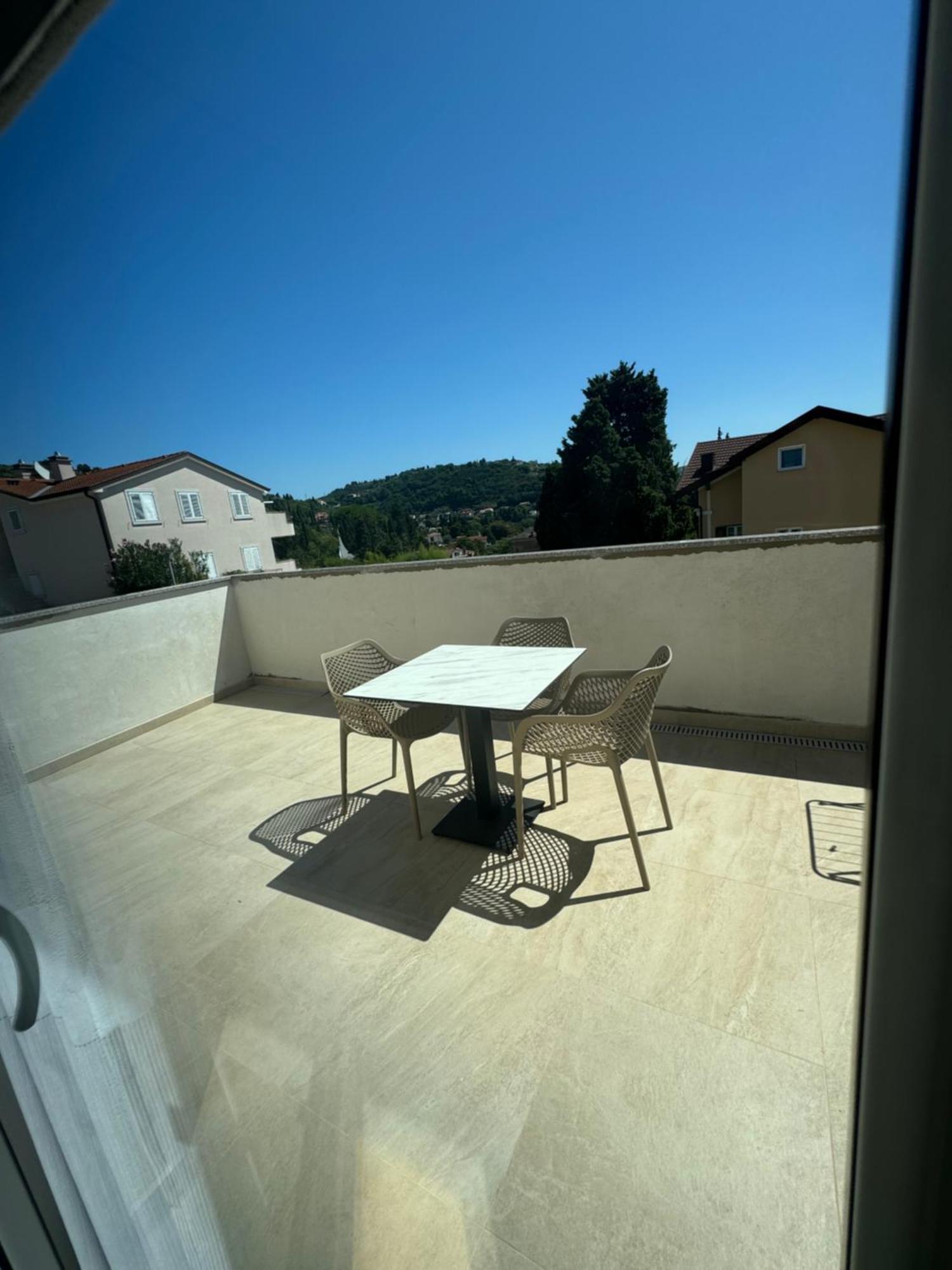 Apartments And Rooms Orazem Zoro Portoroz Bagian luar foto